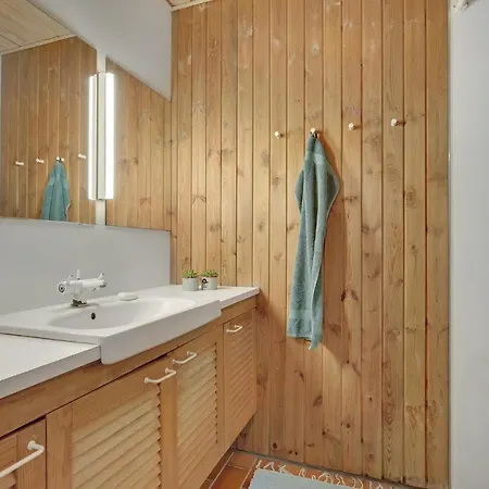 3 Bedroom Cozy In Nykobing Sj *